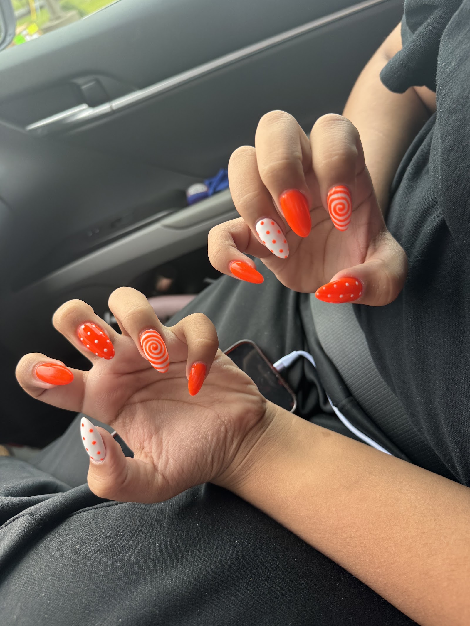 Liquidglamm Nails & Beauty Bar nail photo 3