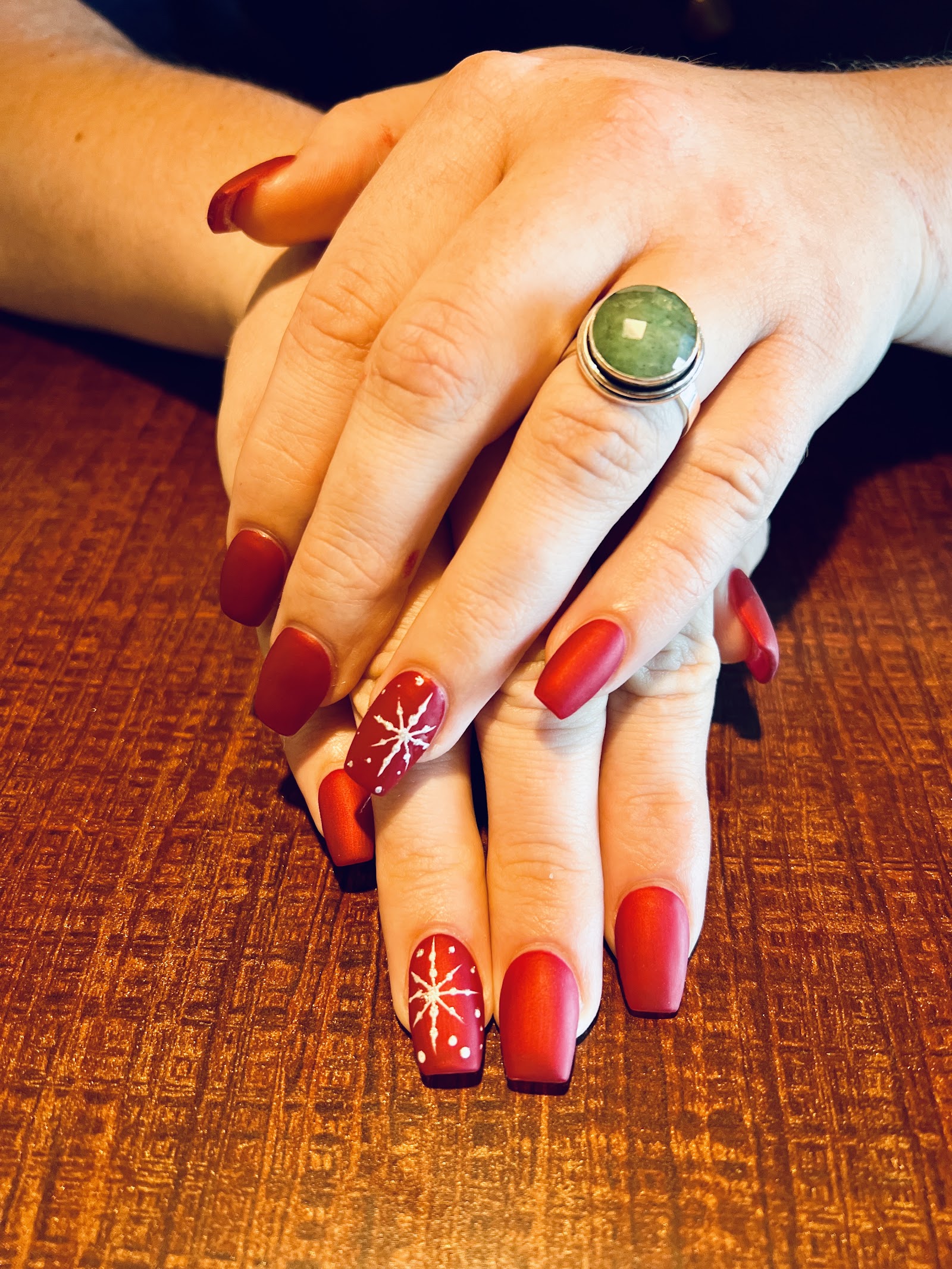 Liquidglamm Nails & Beauty Bar nail photo 4